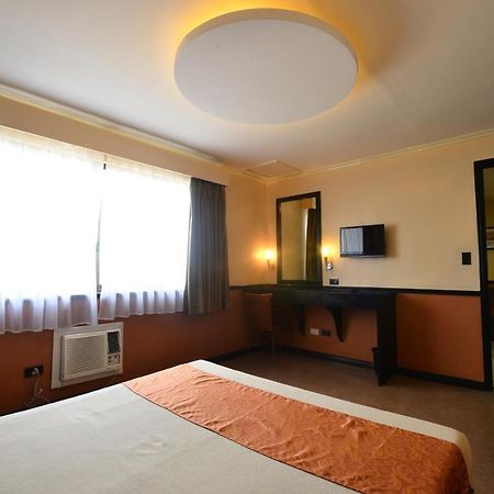 Fernandina 88 Suites Hotel Quezon City Bagian luar foto