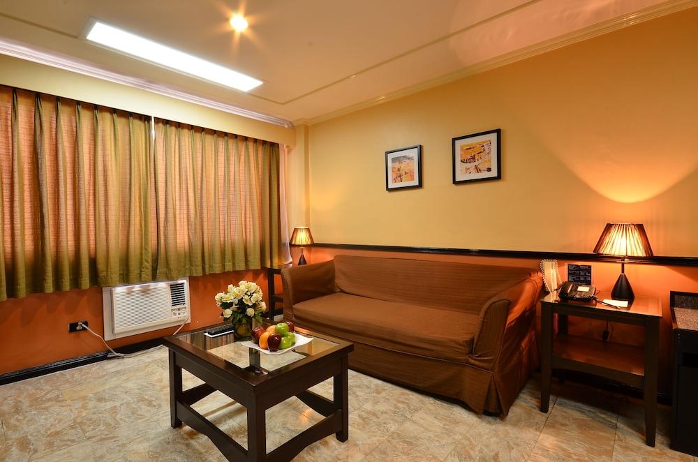 Fernandina 88 Suites Hotel Quezon City Bagian luar foto