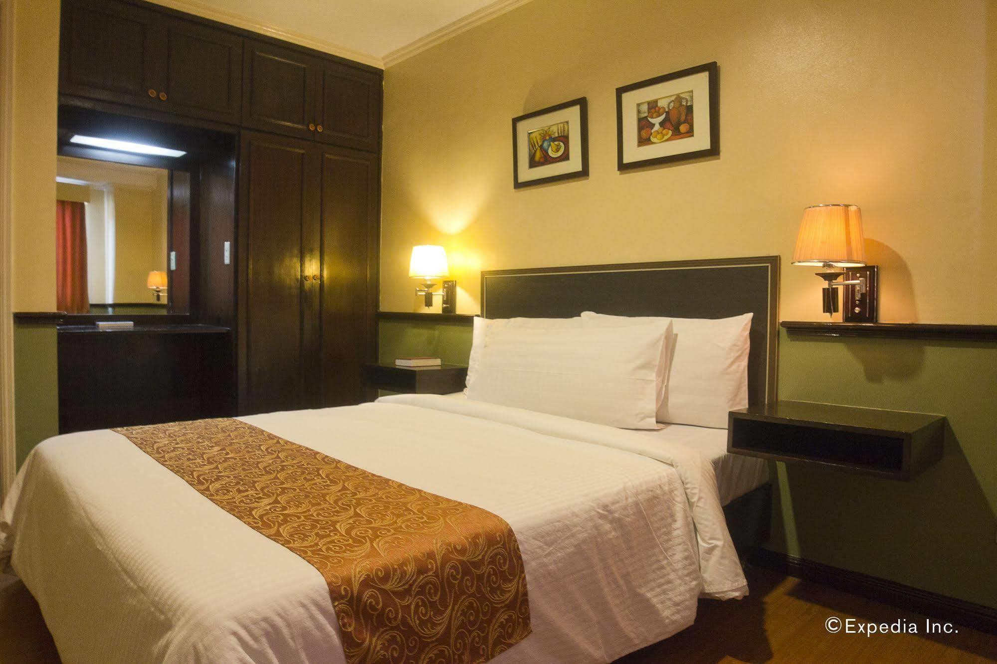 Fernandina 88 Suites Hotel Quezon City Bagian luar foto